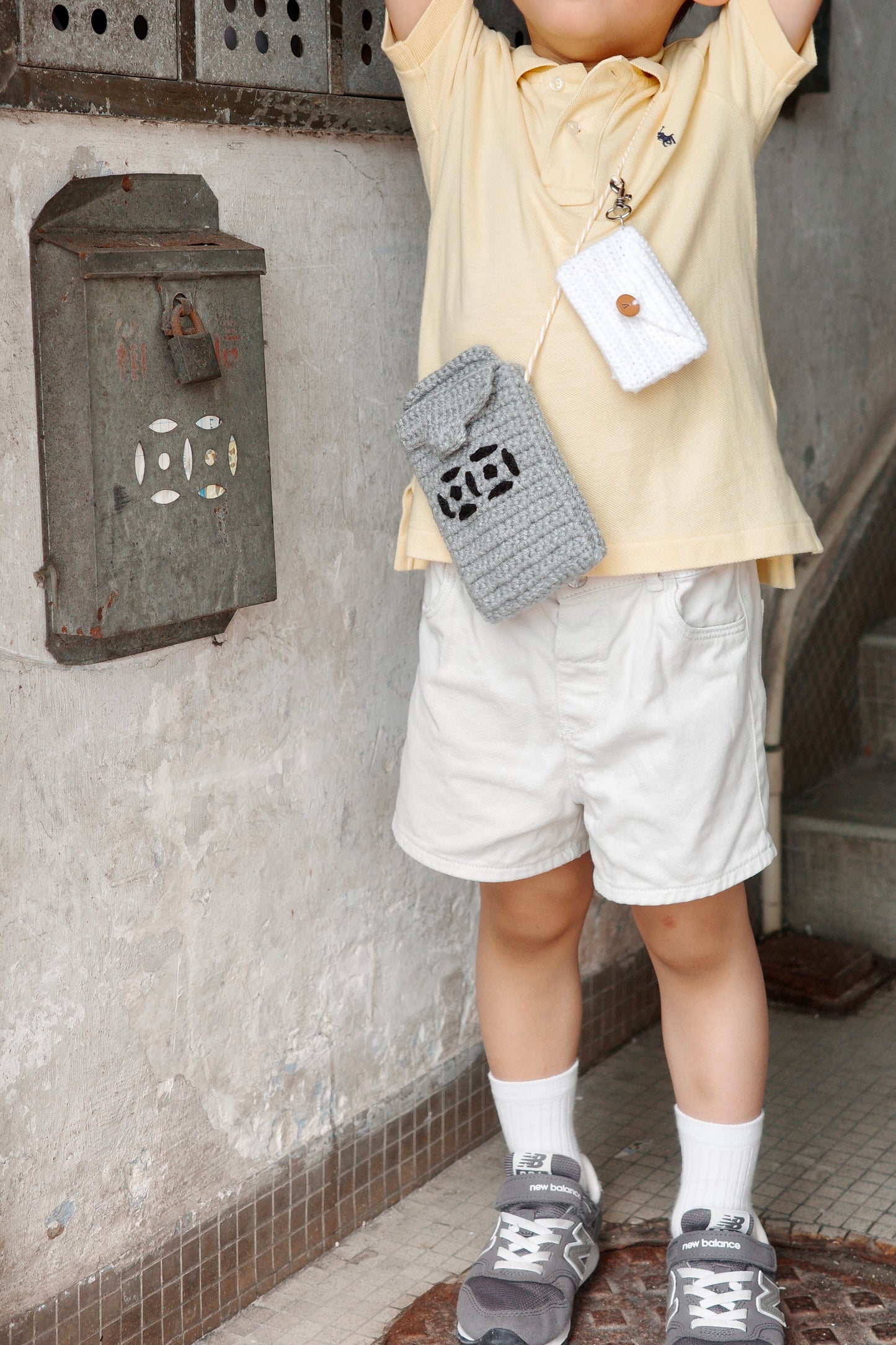 Mailbox Pouch and Letter Card Holder | 鐵皮郵箱小袋與回家的信卡套